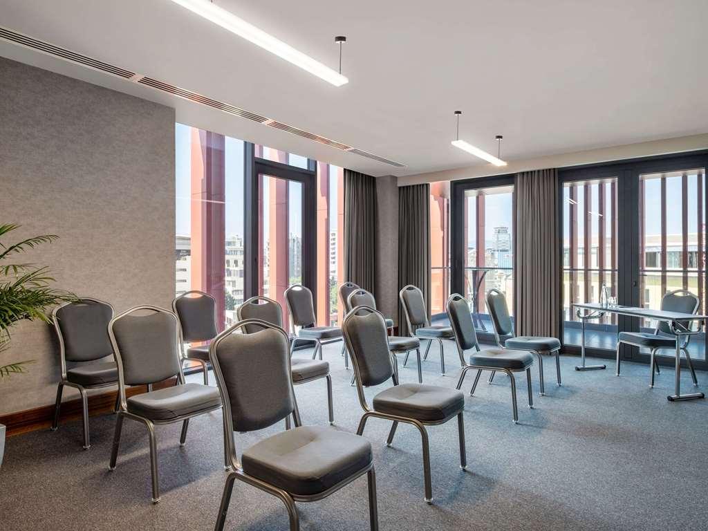 Tbilisi Philharmonia Apartment Einrichtungen foto
